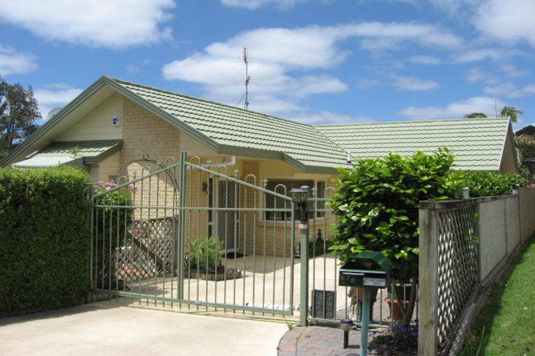 Photo of property in 11 Beresford Street, Pukekohe, 2120