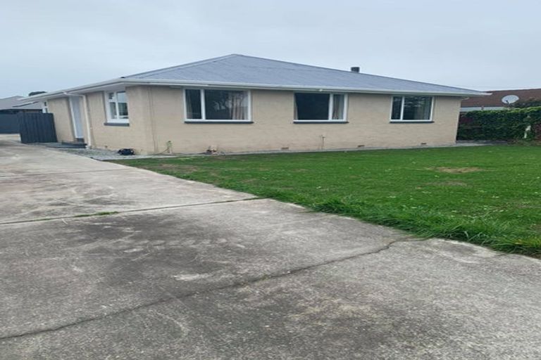 Photo of property in 61 Palmers Road, New Brighton, Christchurch, 8083