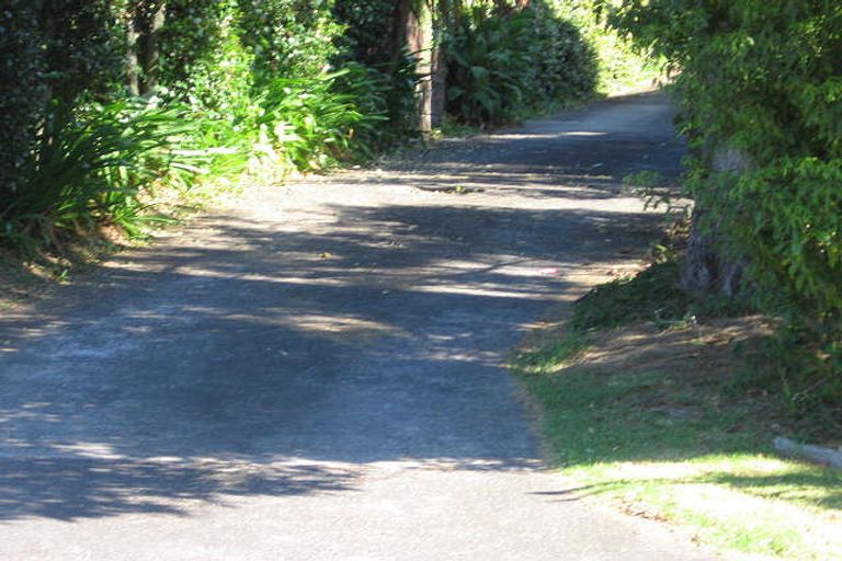 Photo of property in 40 Awaruku Road, Torbay, Auckland, 0630