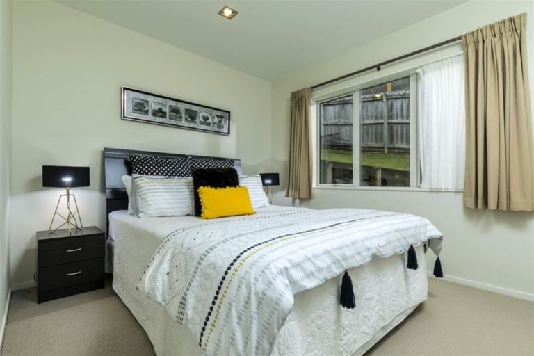 Photo of property in 13 Leafield Crescent, Henderson, Auckland, 0612