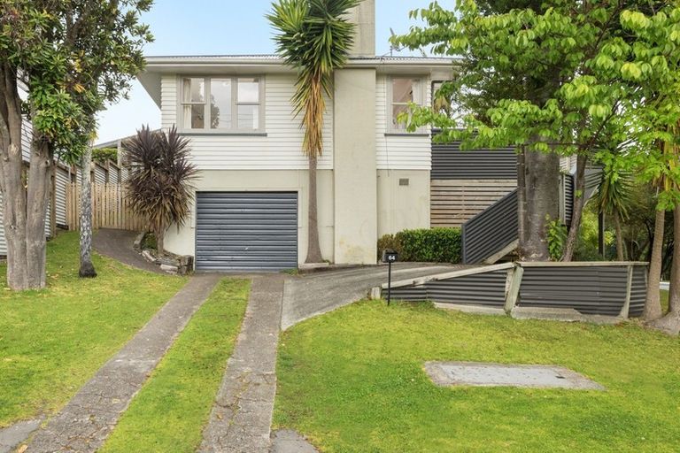 Photo of property in 64 Western Road, Bellevue, Tauranga, 3110