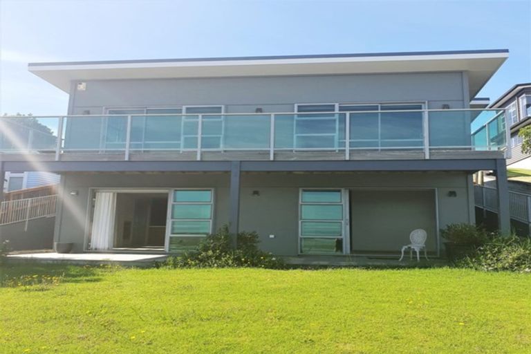 Photo of property in 89a Torkar Road, Clarks Beach, 2122