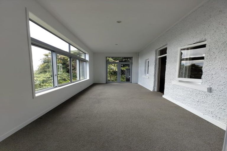 Photo of property in 41 Norwood Road, Bayswater, Auckland, 0622