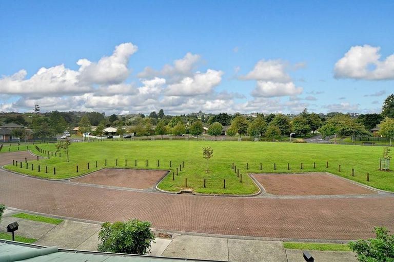 Photo of property in 12 Lime Crescent, Papakura, 2110