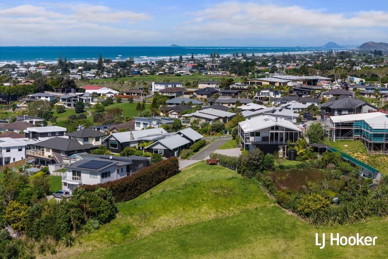 Photo of property in 20 Tohora View, Waihi Beach, 3611