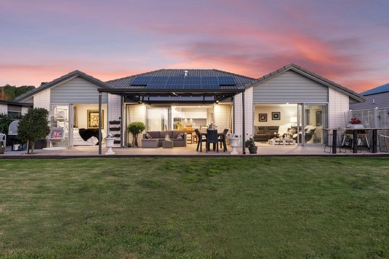 Photo of property in 18 North Bay Road, Pyes Pa, Tauranga, 3112