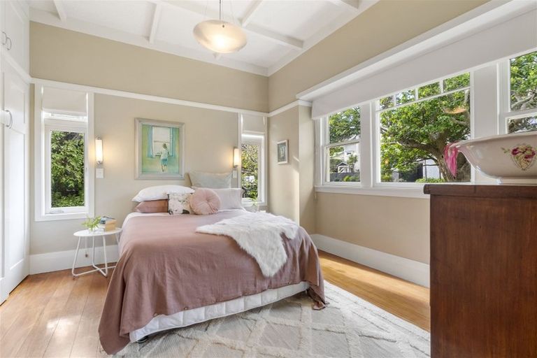 Photo of property in 5 Macky Avenue, Devonport, Auckland, 0624