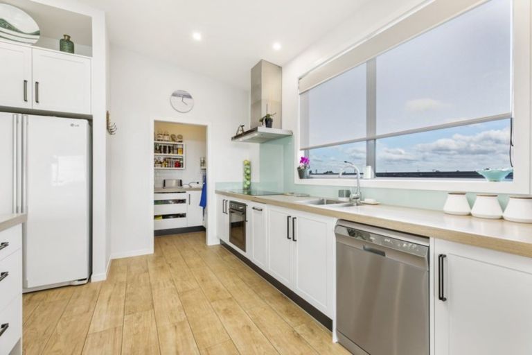 Photo of property in 5 Spinifex Street, Papamoa Beach, Papamoa, 3118
