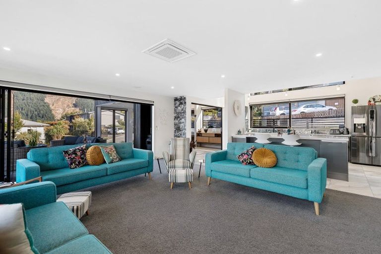 Photo of property in 3 Panorama Place, Queenstown, 9300