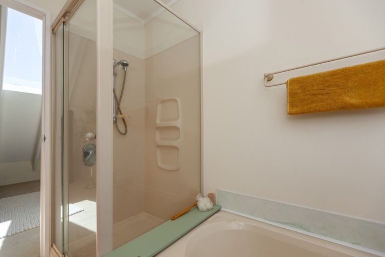 Photo of property in 44 Dale Road, Raumati South, Paraparaumu, 5032