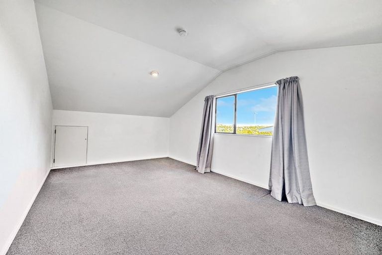 Photo of property in 57a Sheridan Terrace, Johnsonville, Wellington, 6037
