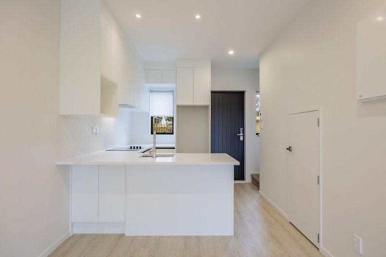 Photo of property in 3/35 Young Crescent, Drury, 2113