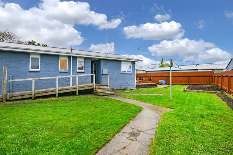 Photo of property in 404 Kotuku Street, Camberley, Hastings, 4120