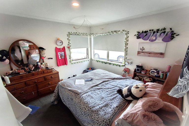 Photo of property in 32 Katerini Grove, Papamoa Beach, Papamoa, 3118