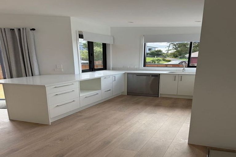 Photo of property in 4 Ferndale Drive, Snells Beach, 0920