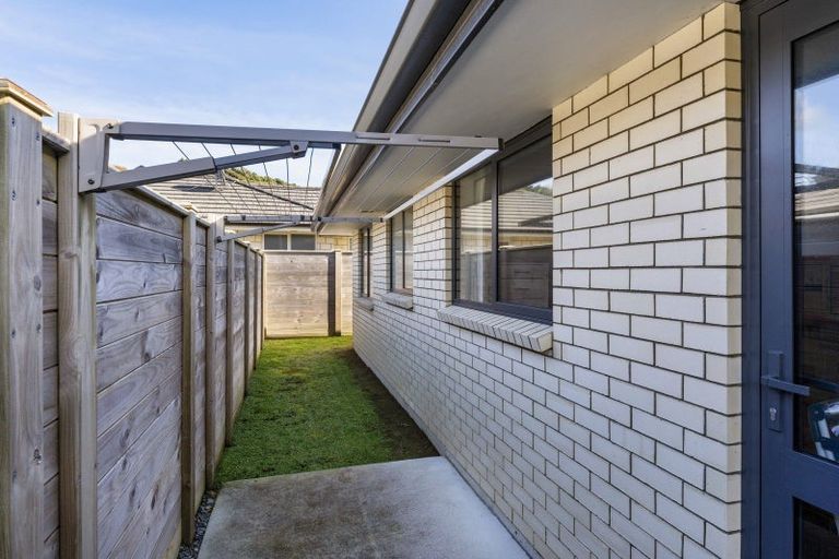 Photo of property in 16 Tradewinds Drive, Whitby, Porirua, 5024