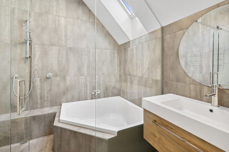 Photo of property in 22 Penrith Park Drive, Wanaka, 9305