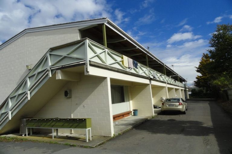 Photo of property in 1-27/21 Te Aroha Street, Hamilton East, Hamilton, 3216