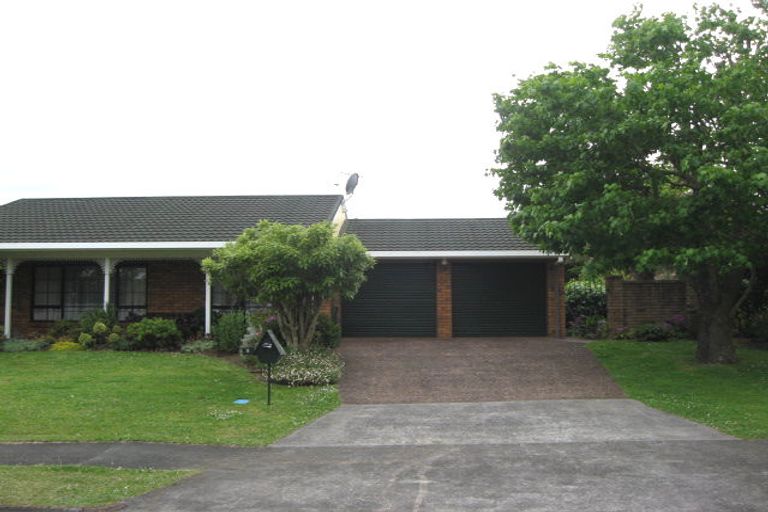 Photo of property in 2 Reynard Terrace, Conifer Grove, Takanini, 2112