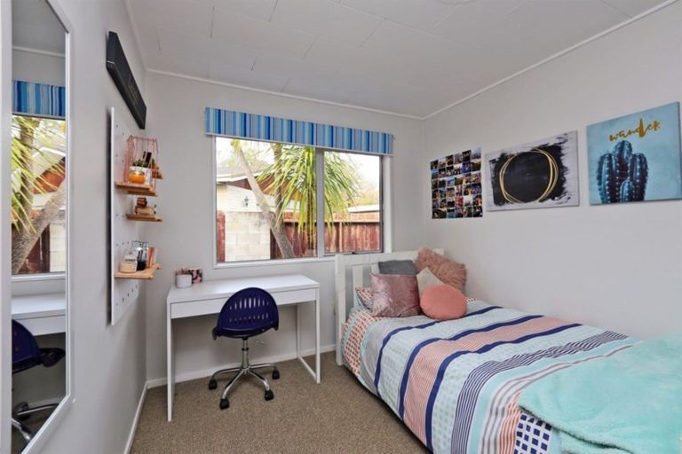 Photo of property in 21 Kaweka Place, Havelock North, 4130