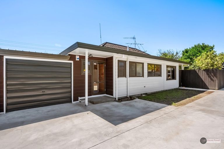 Photo of property in 2/30 Whakatiki Street, Trentham, Upper Hutt, 5018