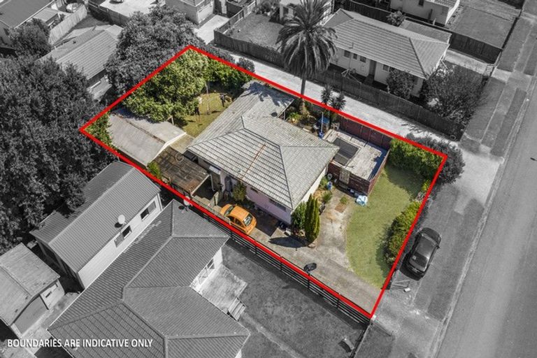 Photo of property in 11 Gambare Place, Wattle Downs, Auckland, 2103