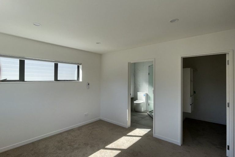 Photo of property in 59b Cedar Heights Avenue, Massey, Auckland, 0614