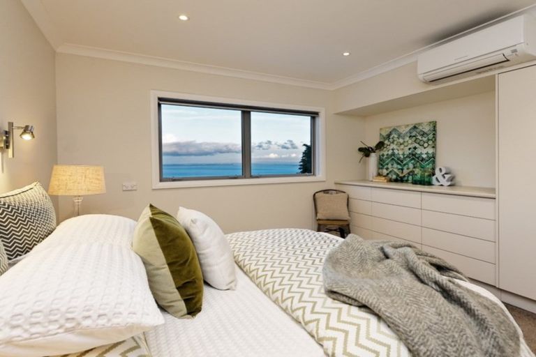 Photo of property in 145 Cornwallis Road, Cornwallis, Auckland, 0604