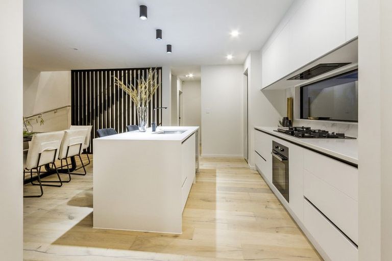 Photo of property in 18b Marama Street, Castor Bay, Auckland, 0620