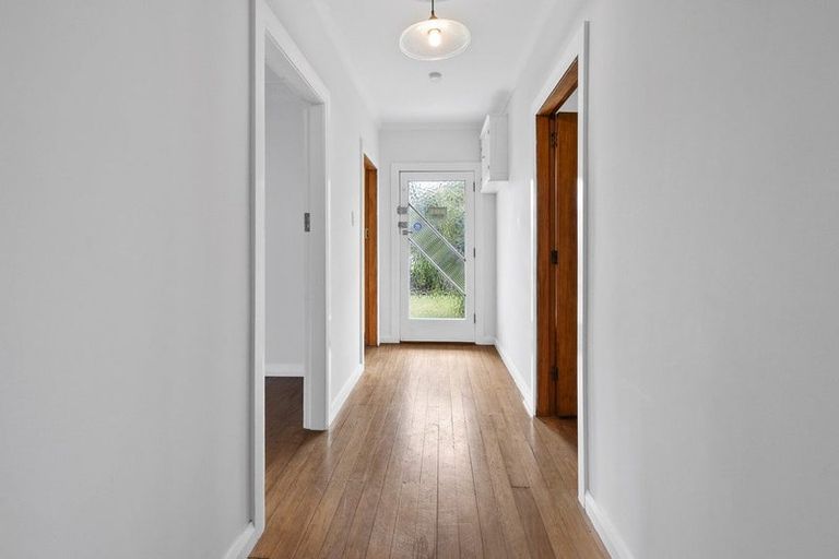 Photo of property in 7 Hobson Place, Takaro, Palmerston North, 4412