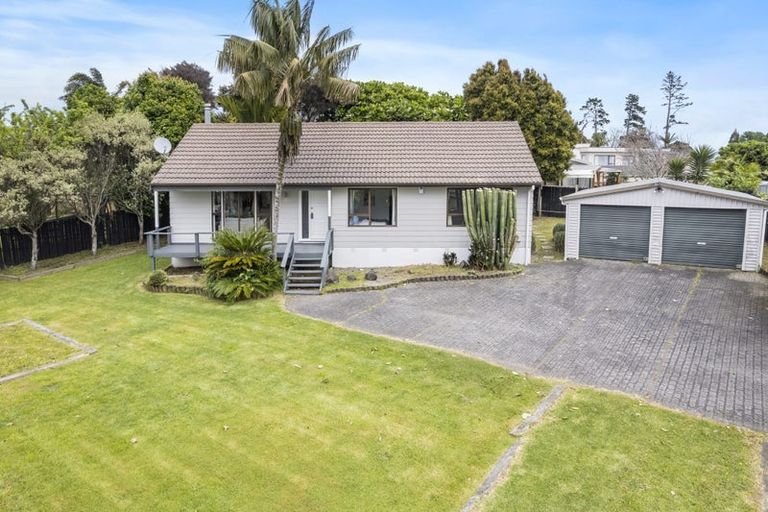 Photo of property in 24 Pinehurst Place, Wattle Downs, Auckland, 2103