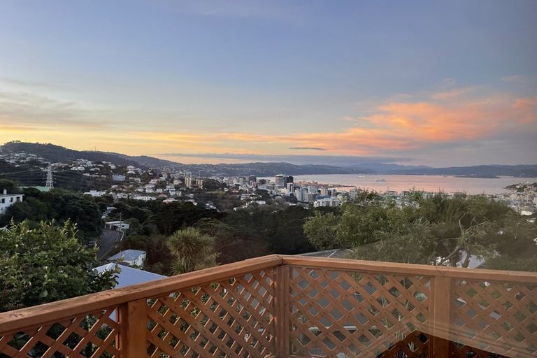 Photo of property in 16 Bruce Avenue, Brooklyn, Wellington, 6021