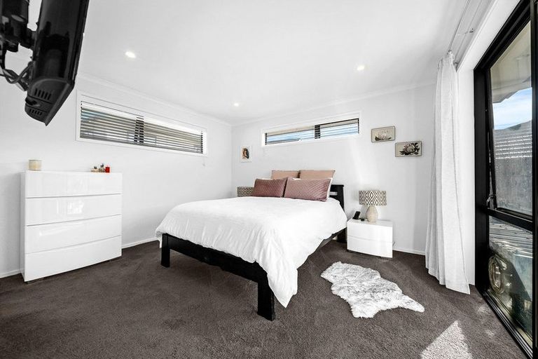 Photo of property in 13a Helenvale Crescent, Pokeno, 2402