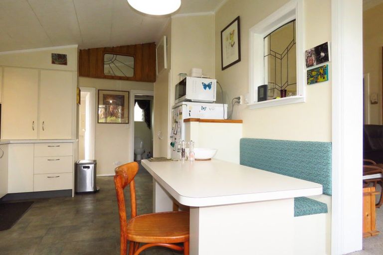 Photo of property in 47 Wakefield Street, Westport, 7825