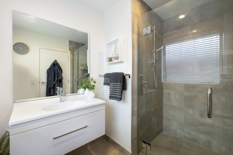 Photo of property in 37 Cheltenham Road, Lower Shotover, Queenstown, 9304