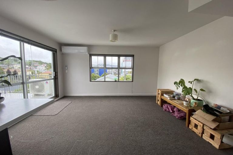 Photo of property in 8e Finlay Terrace, Mount Cook, Wellington, 6021