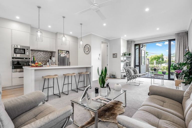 Photo of property in 32 Easby Way, Flagstaff, Hamilton, 3210