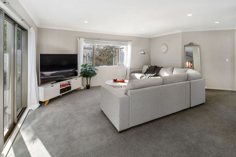 Photo of property in 14a Gifford Grove, Churton Park, Wellington, 6037