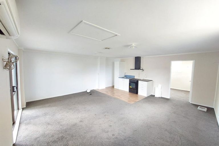 Photo of property in 11 Gambare Place, Wattle Downs, Auckland, 2103