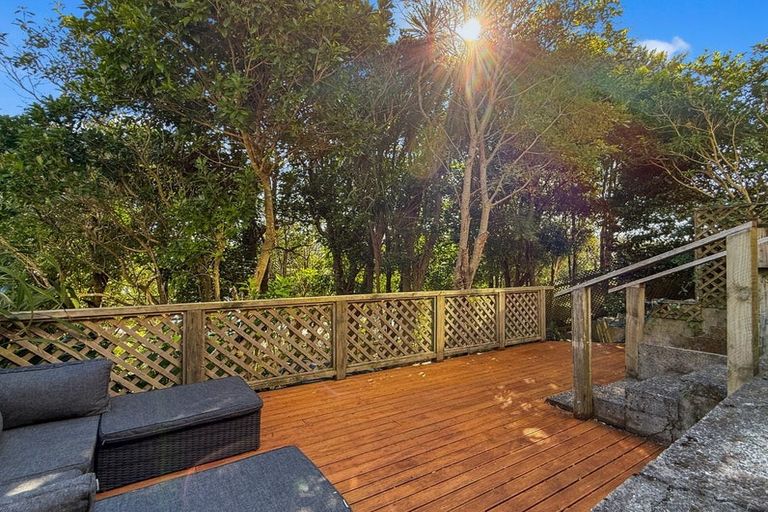Photo of property in 97 Northland Road, Northland, Wellington, 6012