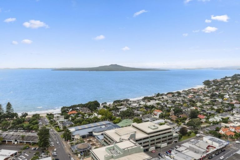 Photo of property in Sentinel Apartments, 2501/3 Northcroft Street, Takapuna, Auckland, 0622