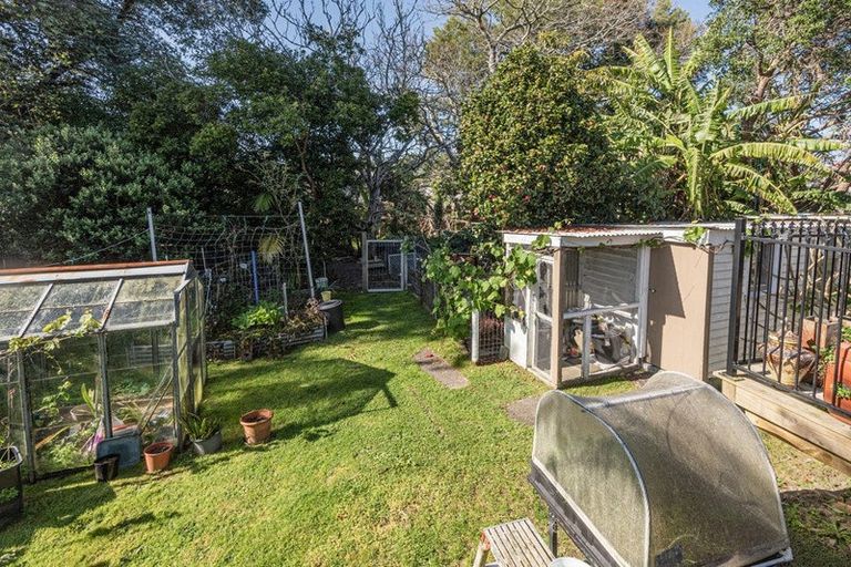 Photo of property in 45 First Avenue, Avenues, Whangarei, 0110
