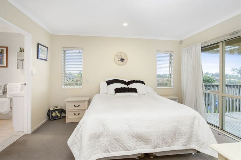 Photo of property in 70 Intrepid Crescent, Beachlands, Auckland, 2018