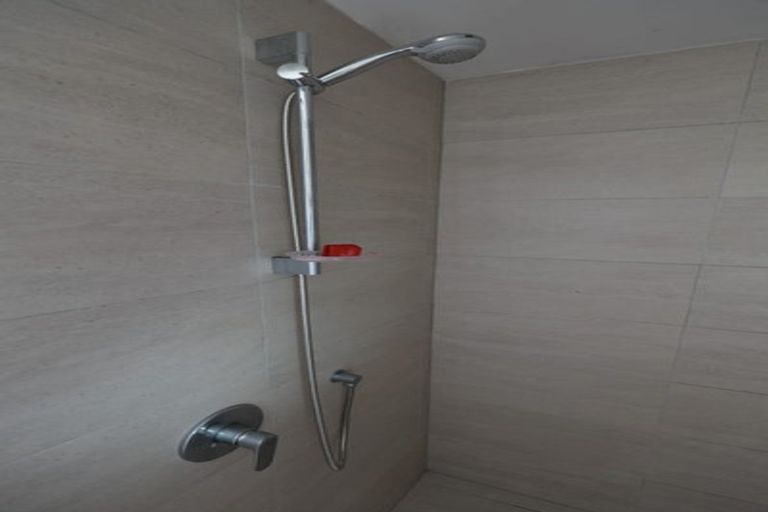 Photo of property in 1/16 Arahoe Road, New Lynn, Auckland, 0600