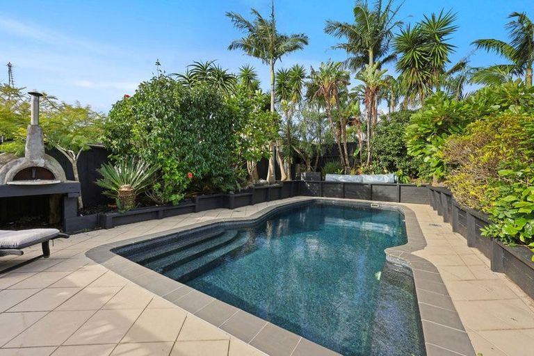 Photo of property in 40 Burnaston Court, Dannemora, Auckland, 2016