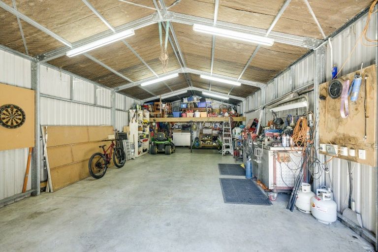 Photo of property in 35 Raratu Road, Kahuranaki, Havelock North, 4295