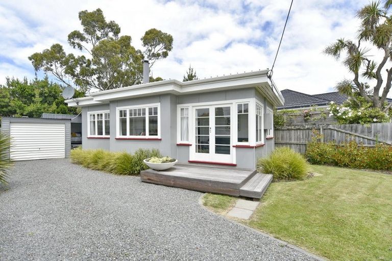 Photo of property in 17 Penfold Square, Leithfield, 7481