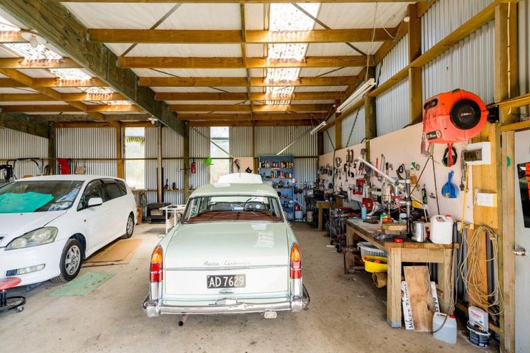 Photo of property in 651 Centre Road, Momona, Outram, 9073