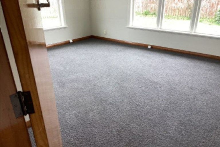 Photo of property in 6 Holland Crescent, Bulls, 4818