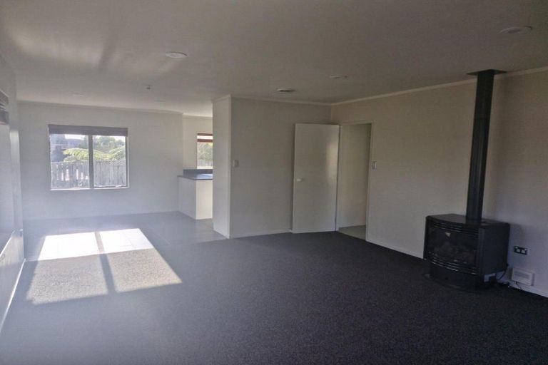 Photo of property in 26 Karamea Street, Whalers Gate, New Plymouth, 4310